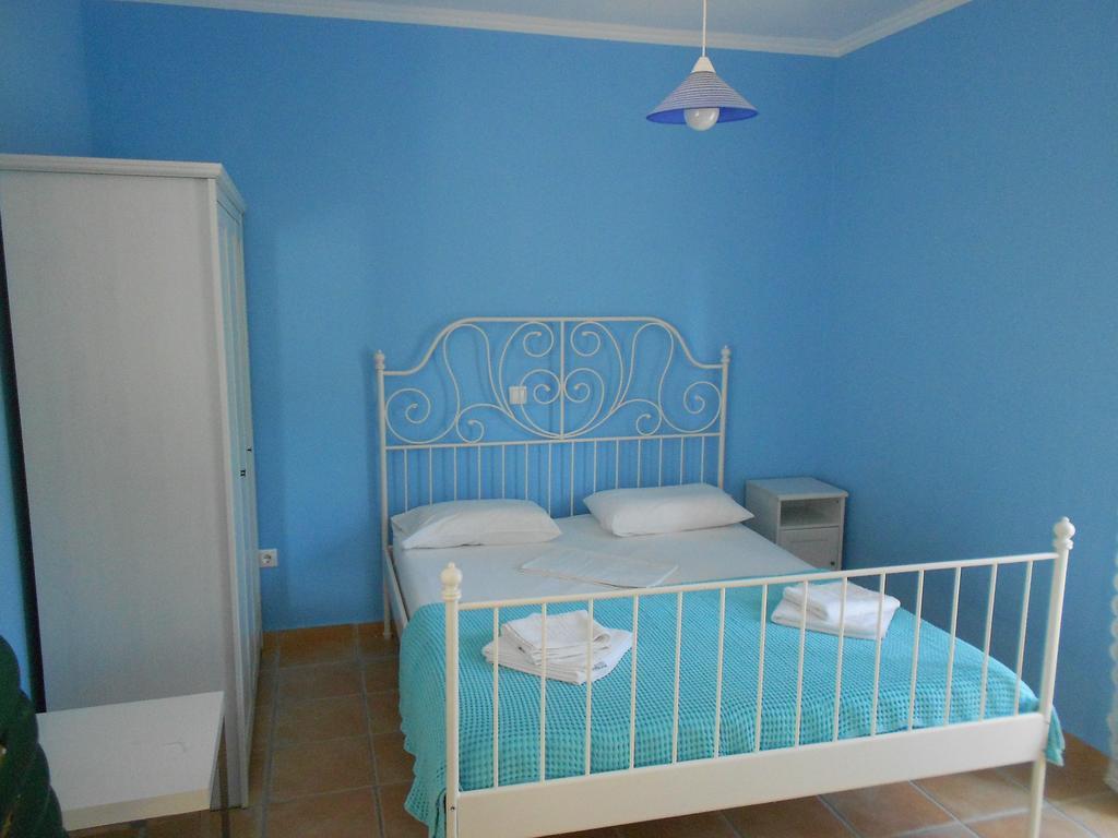 Harmony Apartment Kalamitsi  Bagian luar foto